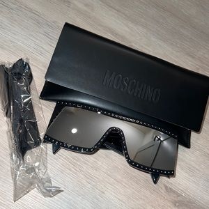 MOSCHINO SUNGLASSES
